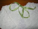 Снежнобяла жилетка за пролетта с шапчица в комплект. IMG_26011.jpg