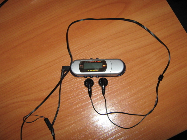 MP3 плеър 1 GB iuliq2g_Picture_009.jpg Big