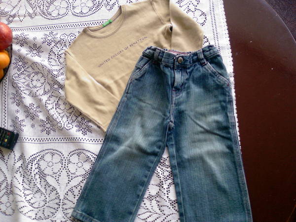 лот дънки Levis и блузка Benetton Photo-0860M.jpg Big