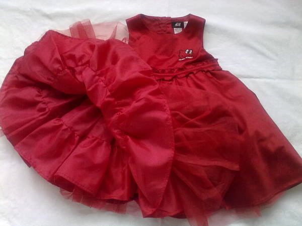 Червена рокля H&M-Hello Kitty,принцеска-с много обем,за 3-4г. 100120117180.jpg Big