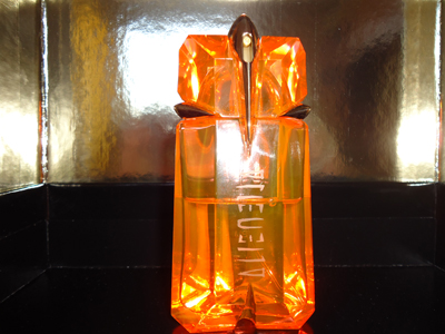 Alien Sunessence Edition Saphir Soleil Thierry Mugler 35/60ml klemy_DSC00349.JPG Big