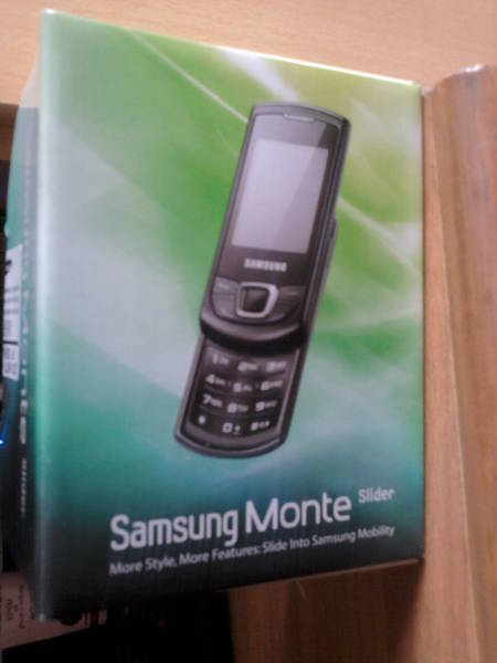 Нов GSM Samsung E2550 вече за 120лв - Продадено Photo-01331.jpg Big