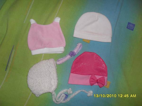 лот шапчици за малка принцеска с подарък Picture_25953_.JPG Big