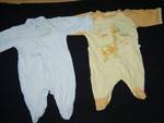 Две бебешки гащеризончета/пижамки S5300902.JPG