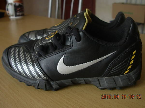 Оригинални маратонки Nike UK12 EUR30 DSCN1590.JPG Big