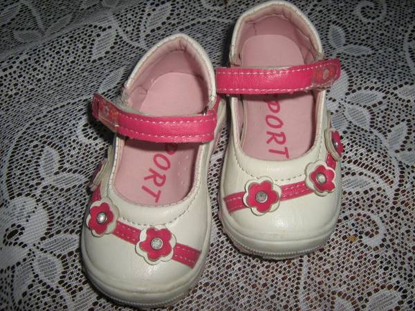 Обувки за малка госпожица IMG_0101-_.jpg Big
