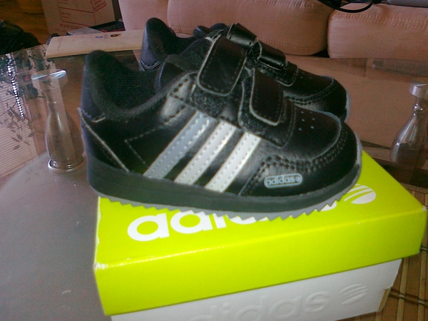 Нови Adidas за малки крачета - UK 3, EUR 19 maratonki_0011.jpg Big