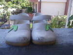 Обувчици в кремаво и зелени листенца P1021707.JPG