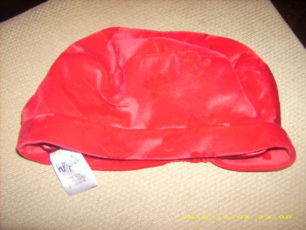 червена кадифена шапка Pumpkin 2.50лв DSCI00562.JPG Big