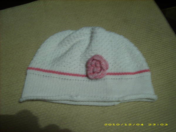 плетена шапка с цвете DSCI0062.JPG Big