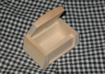 дървена кутийка - бижутерка vali-bali_kut1.JPG