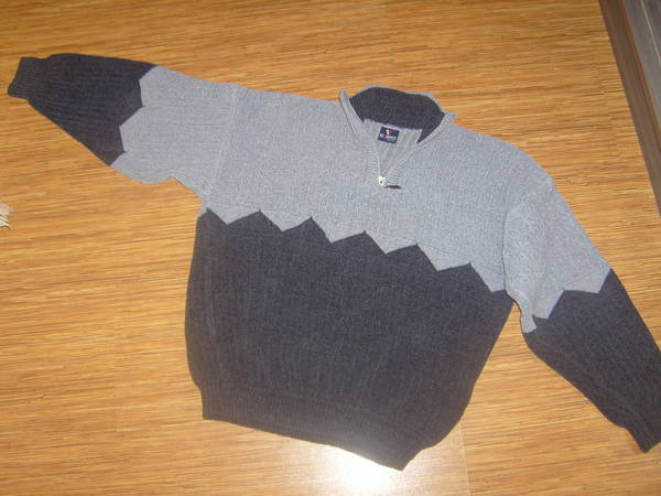 Страхотен нов пуловер в сивата гама S7007340.JPG Big