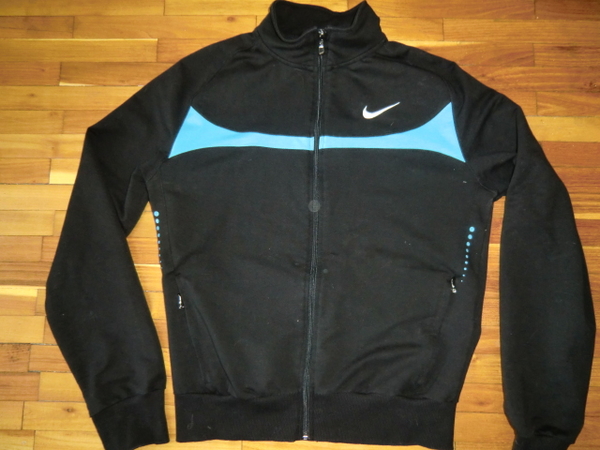 Горнище Nike оригинално-М с включена поща fire_lady_CIMG2178.JPG Big