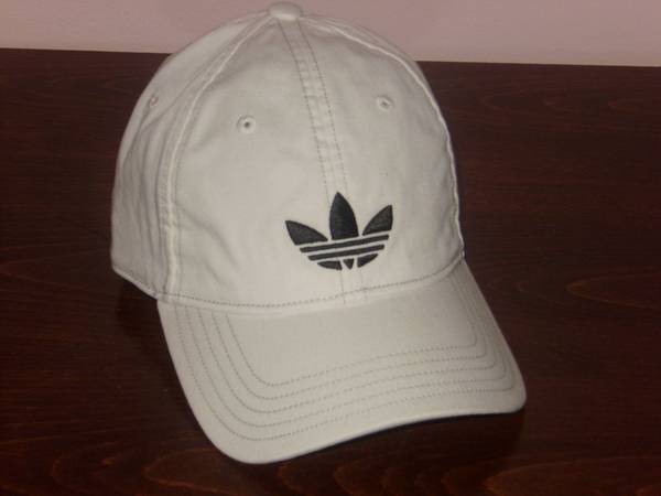 шапка Adidas нова SL740608.JPG Big