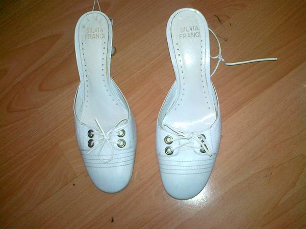 бели обувки silvia franci 15032011165.jpg Big