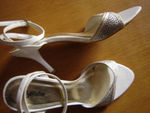 Нежни сандалки в бяло и златно, 38 номер distef_DSC059351.jpg