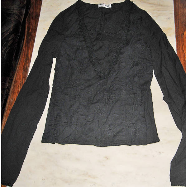 Черна блузка от мачкан плат с бродерии DSCN0428.jpg Big