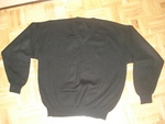 черен пуловер с остро деколте XL Picture_0451.jpg