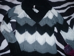 Топло пуловерче,сиво,черно и бяло Silvena_P1080870.jpg